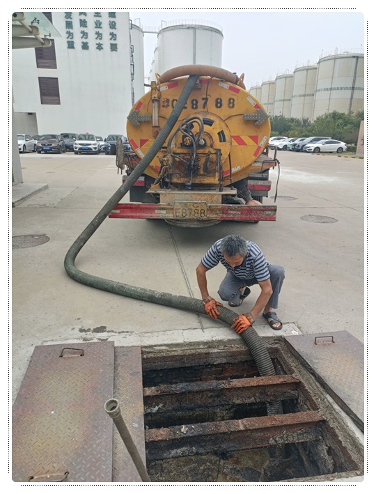 巴马隔油池清掏